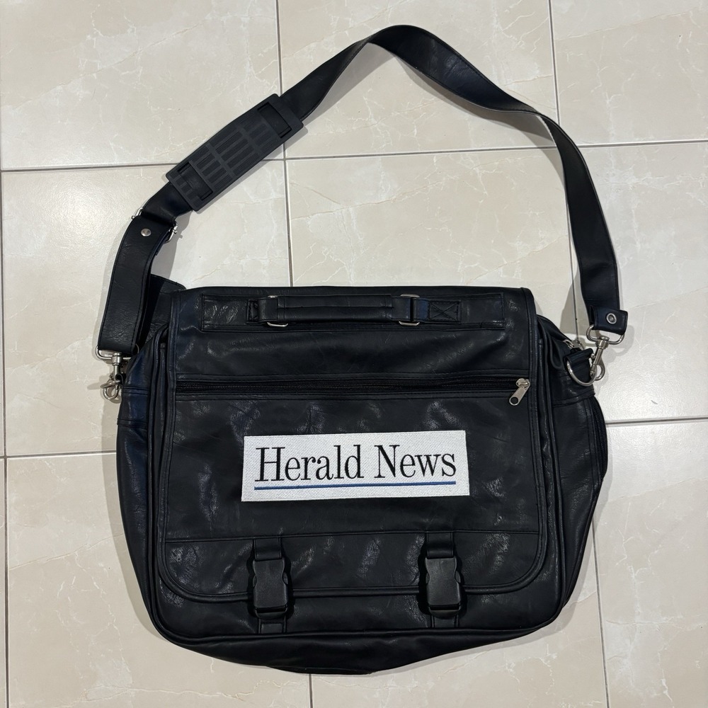 Vintage Herald Newspaper Bag Leather Briefcase 90s Shoulder Strap RARE Business